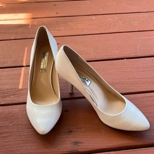 I.N.C. White Pumps